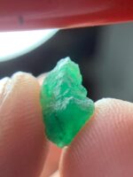 2.30 ct Swat Emerald Crystal, Pakistan Gemstone - Image 8