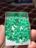 Explore the 47.60 ct Rough Emerald Lot from Swat Valley, Pakistan - Image 9