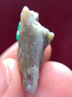 40.70 ct Emerald Specimen from Swat (28.32 × 20.27 × 12.19 mm): A Vivid Piece of Natural Art - Image 9