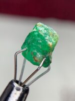 2.00ct Swat Emerald Crystal: Compact Brilliance from the Heart of the Valley - Image 9