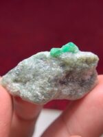 68.55ct Swat Emerald Specimen – Large Natural Green Crystal (39.95×23.41×13.82 mm) - Image 10