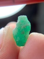 2.30 ct Swat Emerald Crystal, Pakistan Gemstone - Image 10