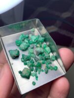 Swat’s Exceptional Gem: A 33.10 Carat Emerald Rough Lot - Image 3