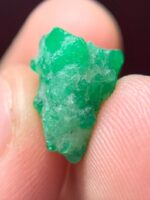 6.65ct Swat Emerald Crystal – Natural Untreated Gem (13.82×10.72×8.82 mm) - Image 6