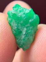 6.65ct Swat Emerald Crystal – Natural Untreated Gem (13.82×10.72×8.82 mm) - Image 7