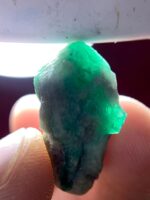 22.75ct Swat Emerald Crystal – Majestic Natural Beauty (22.67 × 14.43 × 12.87 mm) - Image 7