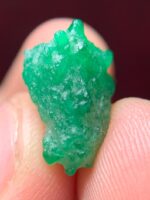 6.65ct Swat Emerald Crystal – Natural Untreated Gem (13.82×10.72×8.82 mm) - Image 9