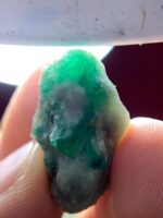 22.75ct Swat Emerald Crystal – Majestic Natural Beauty (22.67 × 14.43 × 12.87 mm) - Image 9