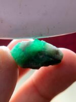 22.75ct Swat Emerald Crystal – Majestic Natural Beauty (22.67 × 14.43 × 12.87 mm) - Image 10