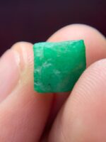 7.05ct Swat Emerald Crystal – Natural Untreated Green Gem (10.46×8.97×8.36 mm) - Image 4