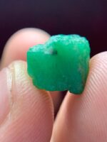 7.05ct Swat Emerald Crystal – Natural Untreated Green Gem (10.46×8.97×8.36 mm) - Image 5