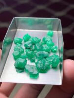 35.90 Carat Emerald Rough Lot from Swat - Image 7