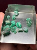 32.65 CT Swat Emerald Lot – Natural Rough Gemstones - Image 3