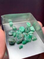 32.65 CT Swat Emerald Lot – Natural Rough Gemstones - Image 6