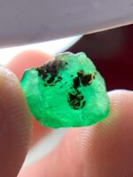 Stunning 4.45ct Swat Emerald Crystal: A Rare Gem of Nature - Image 3