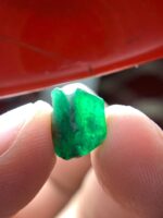 4.30 ct Swat Emerald Crystal – Natural Beauty from the Mountains of Pakistan - Image 10