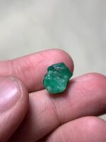 4.95ct Natural Emerald Crystal from Swat – Earth's Green Gift in Its Purest Form - Image 2