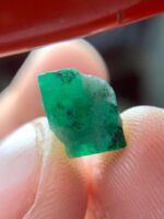 4.50 ct Swat Emerald Crystal – Natural Green Gem from Pakistan - Image 8