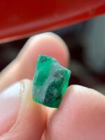 4.50 ct Swat Emerald Crystal – Natural Green Gem from Pakistan - Image 10