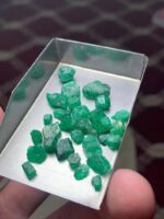 30.33ct Swat Emerald Rough Lot – Nature’s Green Masterpieces - Image 2