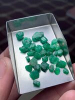 30.33ct Swat Emerald Rough Lot – Nature’s Green Masterpieces - Image 7