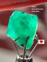 3.14 ct Swat Emerald Crystal – Natural Green Beauty from Pakistan