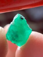 3.14 ct Swat Emerald Crystal – Natural Green Beauty from Pakistan - Image 11