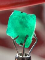3.14 ct Swat Emerald Crystal – Natural Green Beauty from Pakistan - Image 5