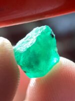 3.14 ct Swat Emerald Crystal – Natural Green Beauty from Pakistan - Image 10