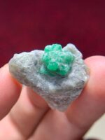 Raw & Radiant – 38.40-Carat Swat Emerald Specimen - Image 5