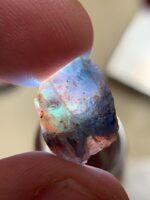 The Allure of Afghanite: A 7.45 ct Colour-Change Crystal Gem - Image 13
