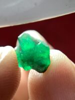 Discover the Natural Elegance of a 1.92ct Emerald Crystal from Swat - Image 3