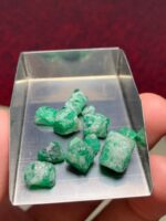 37.50ct Swat Emerald Rough Lot – Deep Green Crystal with Bold Proportions - Image 10