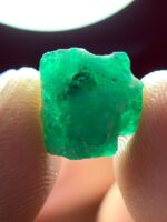 5.35ct Swat Emerald Crystal – Natural Green Gemstone from Pakistan - Image 2