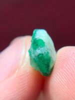 5.35ct Swat Emerald Crystal – Natural Green Gemstone from Pakistan - Image 9