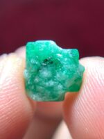 5.35ct Swat Emerald Crystal – Natural Green Gemstone from Pakistan - Image 10