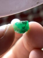 3.30ct Swat Emerald Crystal – A Compact Natural Gem - Image 4