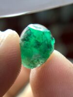3.30ct Swat Emerald Crystal – A Compact Natural Gem - Image 6