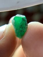 3.30ct Swat Emerald Crystal – A Compact Natural Gem - Image 9