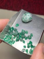 35.55ct Swat Emerald Rough Lot: Rich Green Crystals for Collectors & Lapidarists - Image 2