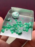 35.55ct Swat Emerald Rough Lot: Rich Green Crystals for Collectors & Lapidarists - Image 5