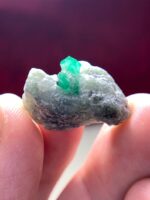 Monumental Beauty: 24.25ct Swat Emerald Specimen in Natural Form - Image 3