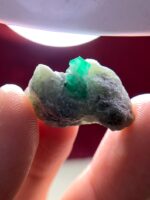 Monumental Beauty: 24.25ct Swat Emerald Specimen in Natural Form - Image 5