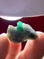 Monumental Beauty: 24.25ct Swat Emerald Specimen in Natural Form - Image 10