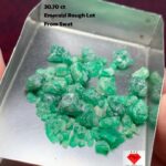 30.70ct Swat Emerald Rough Lot – Natural Green Crystals (Avg. Size: 8.30×5.89×4.83 mm)