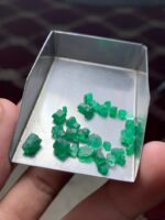 11 ct Emerald Rough Lot from Swat – Detailed Overview - Image 5
