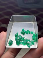 11 ct Emerald Rough Lot from Swat – Detailed Overview - Image 8