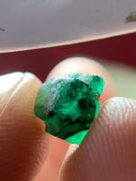 Deep Green Luxury: A 2.19ct Emerald Crystal from Swat Valley - Image 3
