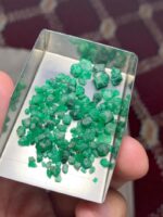 35.11 Carat Rough Emerald from Swat: A Natural Masterpiece in Green - Image 12