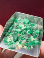 Earth’s Green Reserve: 57.90 ct Emerald Rough Lot from Laghman – Untouched Afghan Brilliance - Image 6